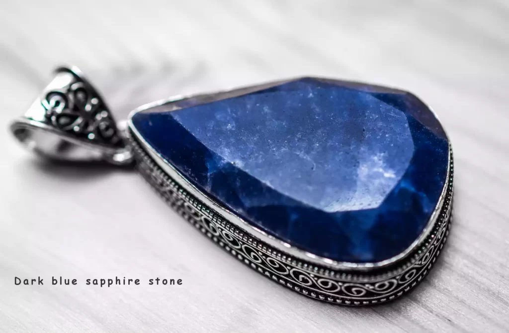 Dark blue sapphire stone benefits